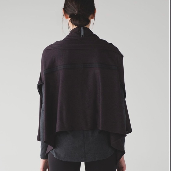 Lululemon Vinyasa Wrap- Running Luon Spray Jacquard Black Cherry Black/Black - Picture 2 of 9